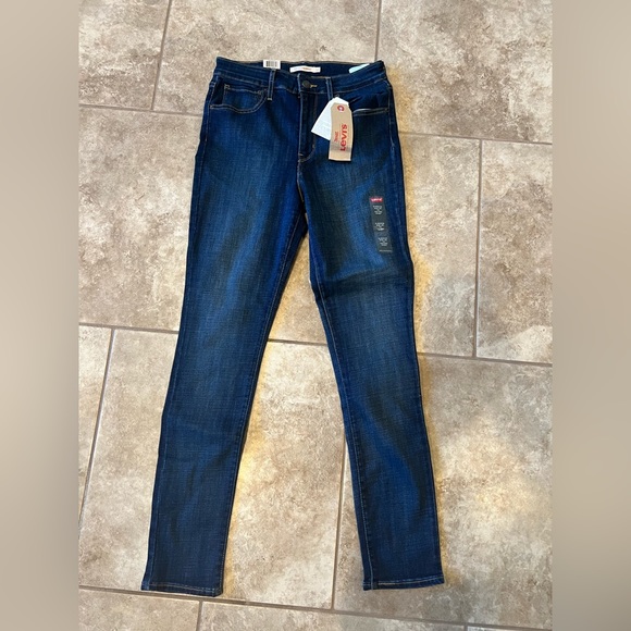 Levi's Denim - Brand new women’s Levi’s